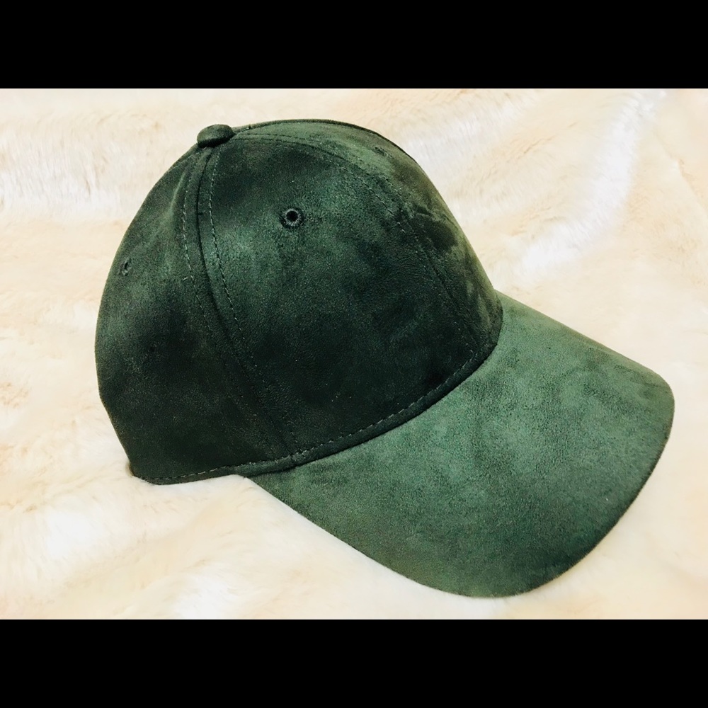 Dark green, suede hat